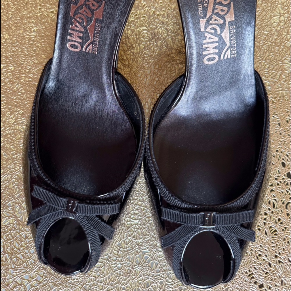 Salvatore Ferragamo Black Patent Calf Leather Slides Shoes size 8 1/2